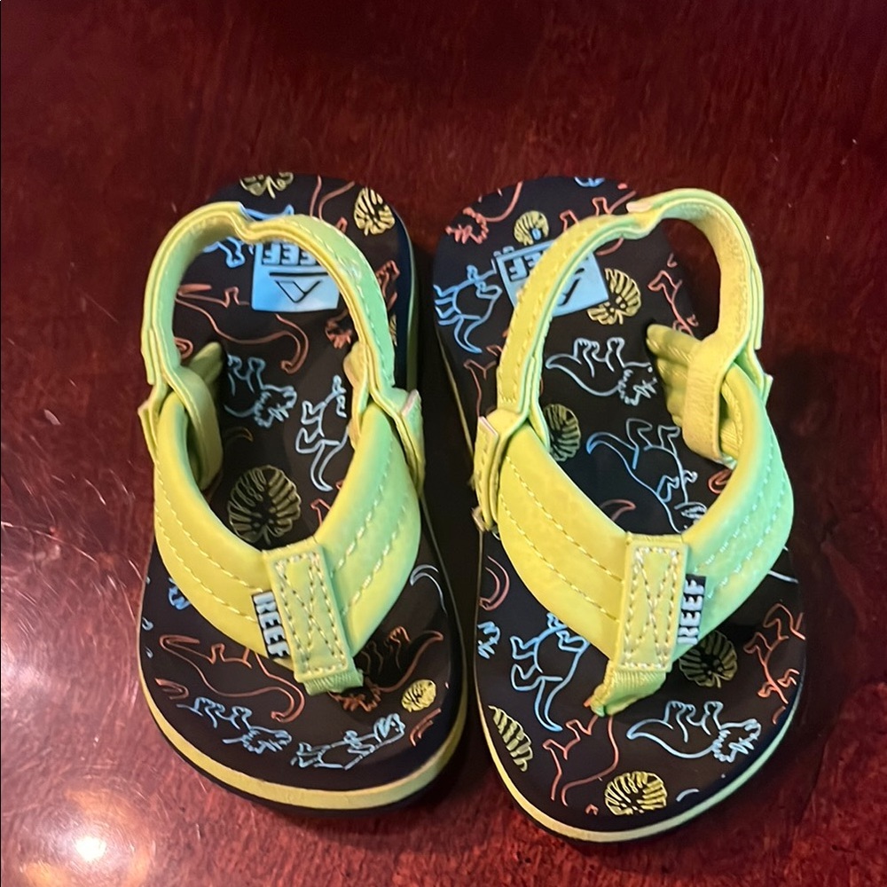 Reef Kids Yellow Dinosaur Sandals